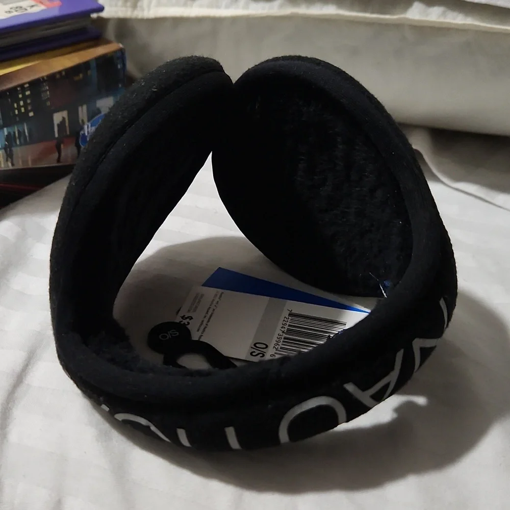 Earmuffs - Picture 3 of 5